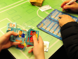 Panini inicia venda de figurinhas faltantes para álbum da Copa