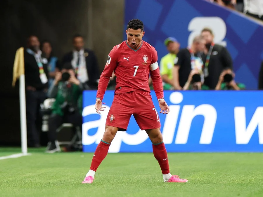 Portugal atropela Uzbequistão com dois gols de Cristiano Ronaldo