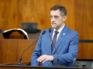 Projeto de Guilherme Pasin garante reconhecimento e direitos para pessoas com fissura labiopalatina não reabilitada