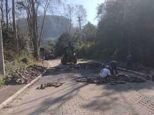 Secretaria de Obras realiza manutenção da Via dos imigrantes