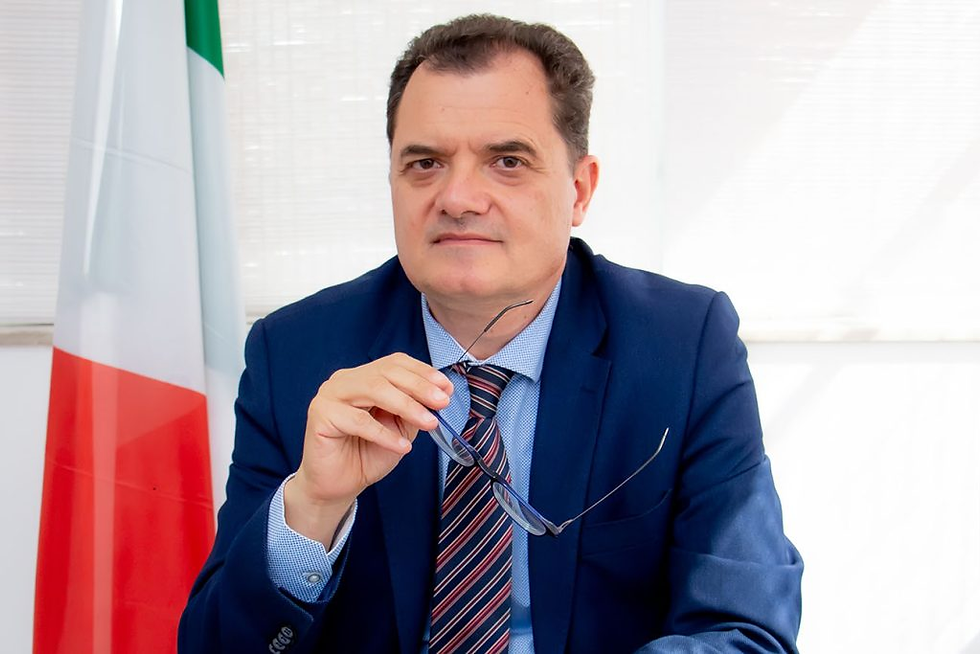 Deputado Fabio Porta ministra conferência sobre Cidadania Italiana