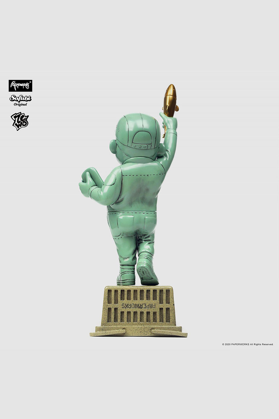 Thumbnail: Supermarket Staff - Statue