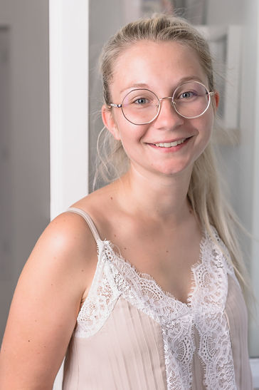 Photo 3 de Anouchka, qui a subit une augmentation mammaire.