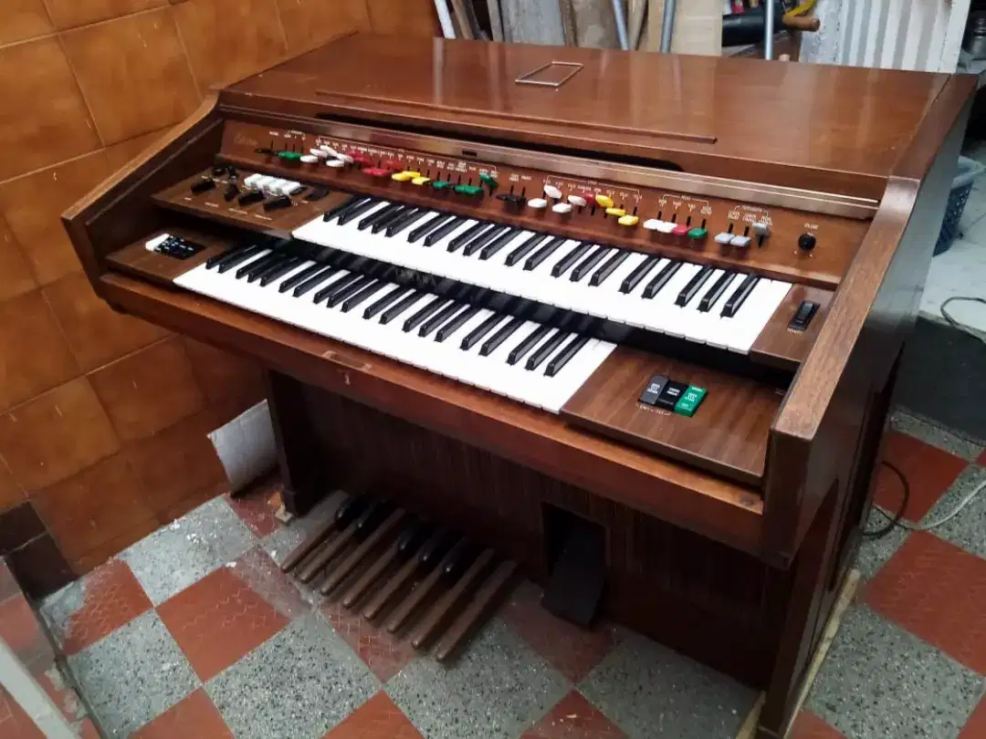 ORGANO YAMAHA D30