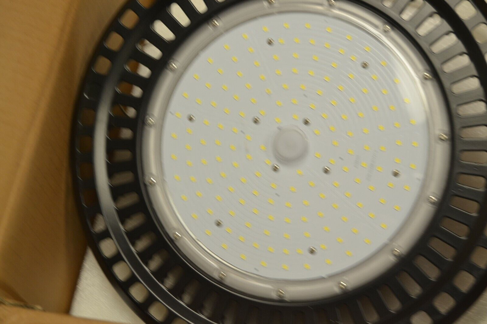 New Magnalux LED High Bay Light 100-277VAC 150W 5000K Black VPL-HBU-150WAN-50K