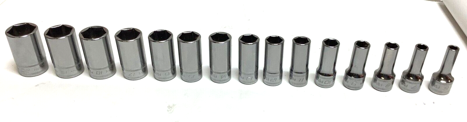 New Snap-on™ 3/8" drive 6 thru 20 mm 6-point Semideep Socket Set 215FSMSY Unused