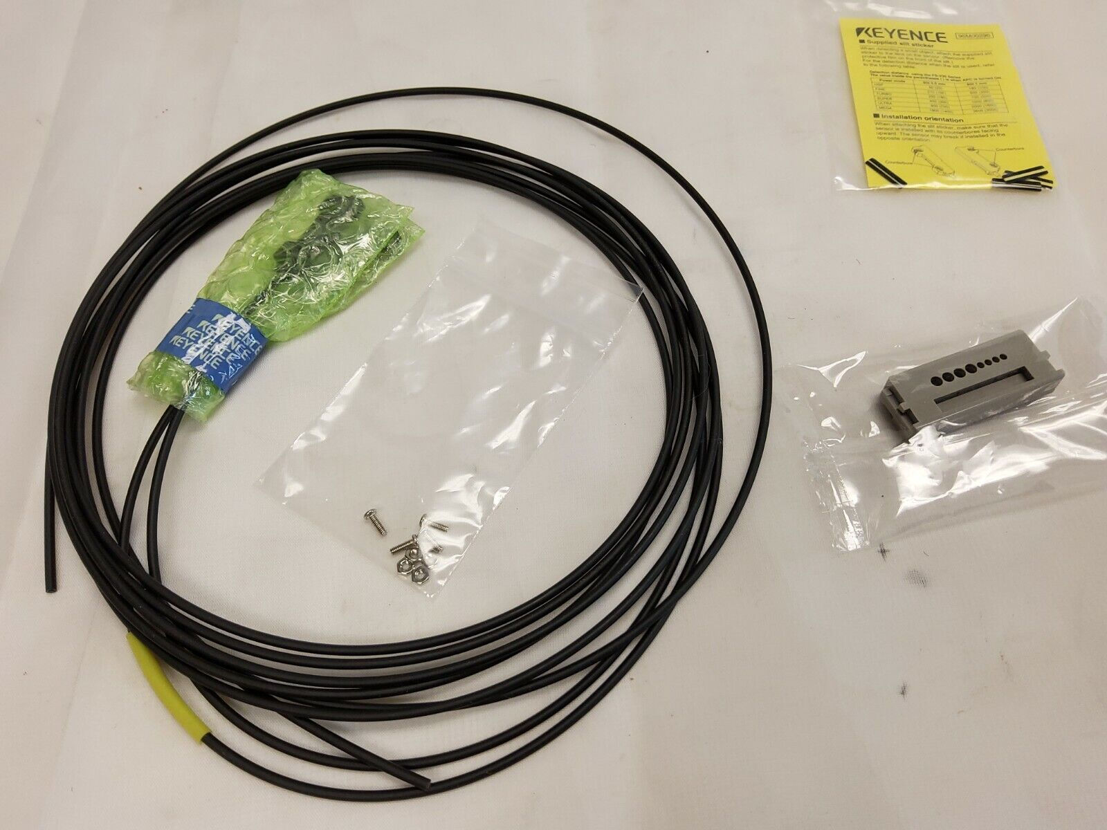 New KEYENCE FU-E11 Fiber Optic Sensor