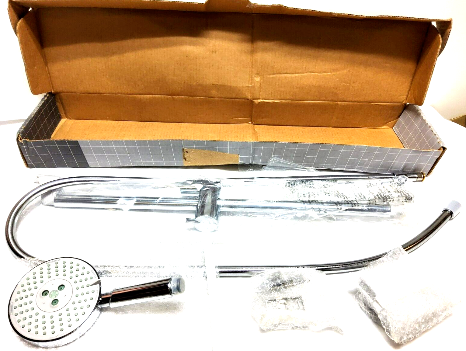 New Hansgrohe 1X 04829820 Locarno 24" Wall Slide Bar w/ 63" Hose Chrome