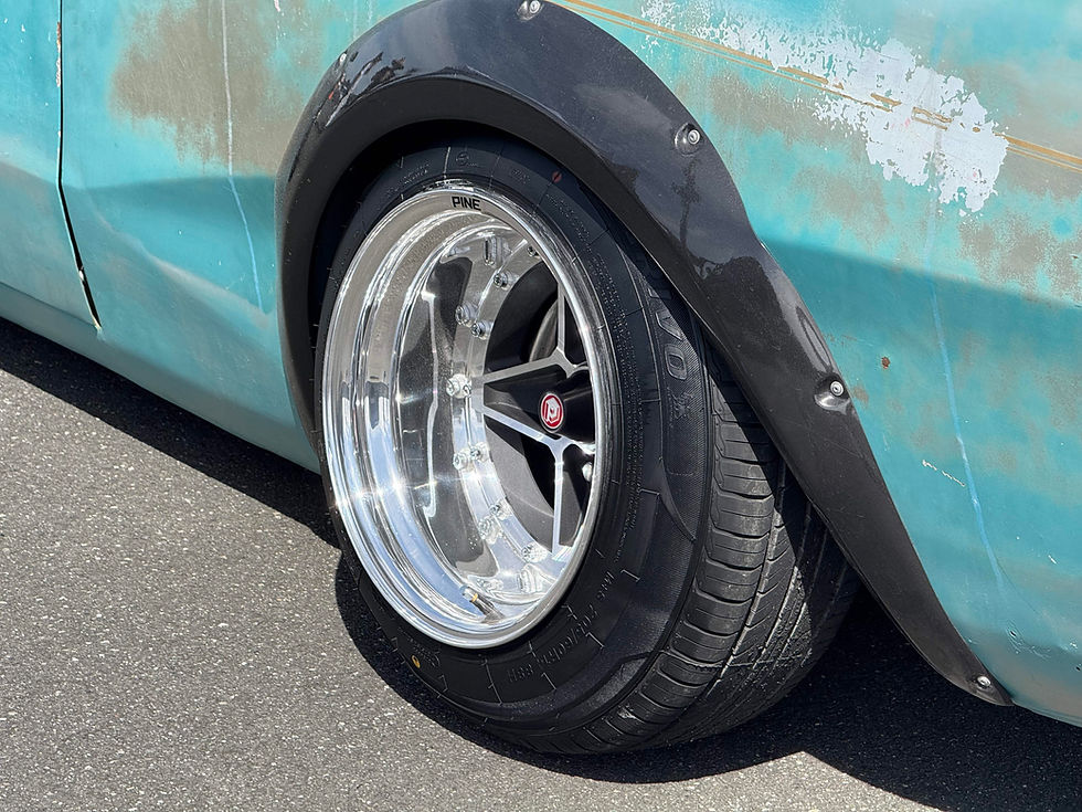 Thumbnail: Skyline Kenmeri 14x11 Pine Cube