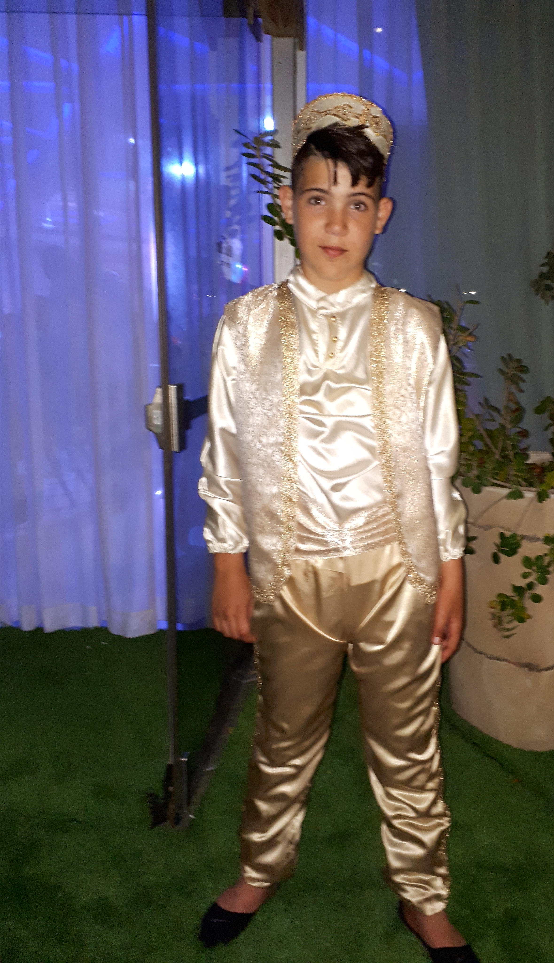 חינה ושמחה- תלבושות חינה לבר מצווה