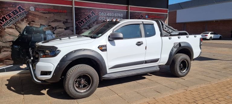 Thumbnail: Ford Ranger 2012+ Weather Guards (matt black) Super Cab