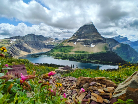 Top 3 Places in the USA to go Hiking with your HeyGroup 