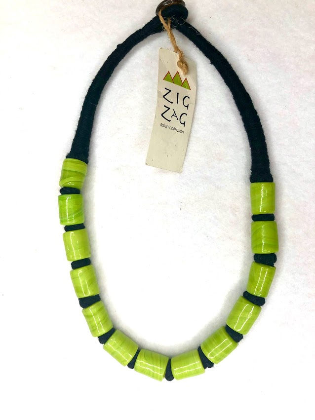 Thumbnail: Zig Zag - Glass Bead Necklace