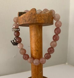 Green End - Charm & Beads Strawberry Quartz Crown Bracelet