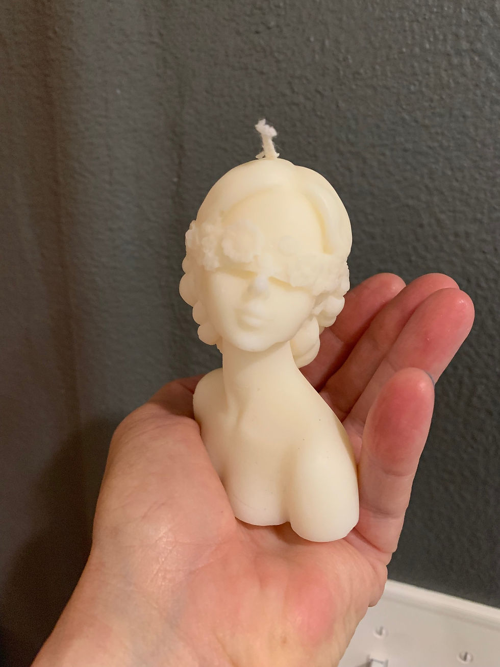 Thumbnail: Berkshire Candle-"Goddess Candle" in Sea Salt & Orchid Scent