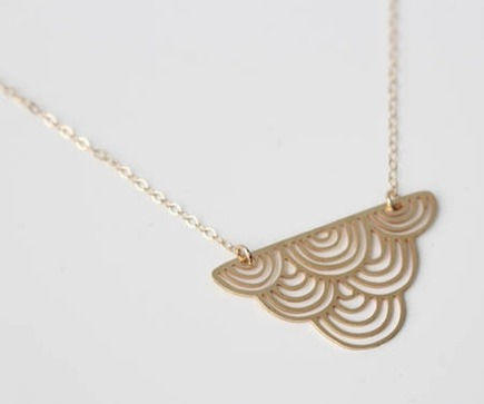 A Tea Leaf - Striped Cloud Necklace