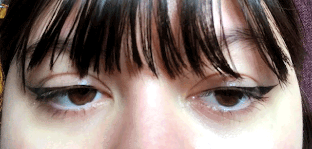 lined-eyes.gif