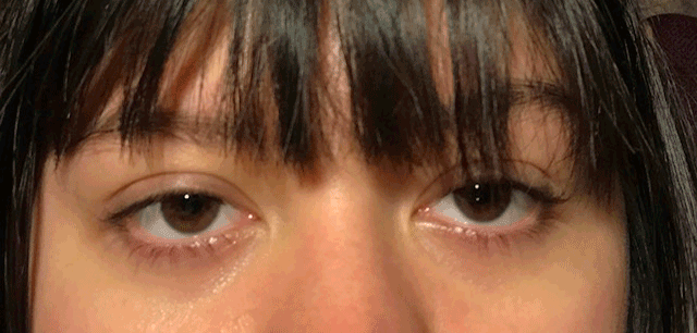 blinkeyes.gif