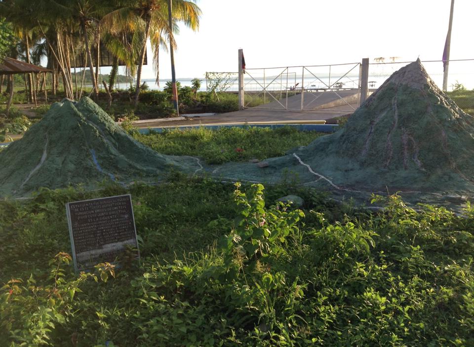オメテペ島全景