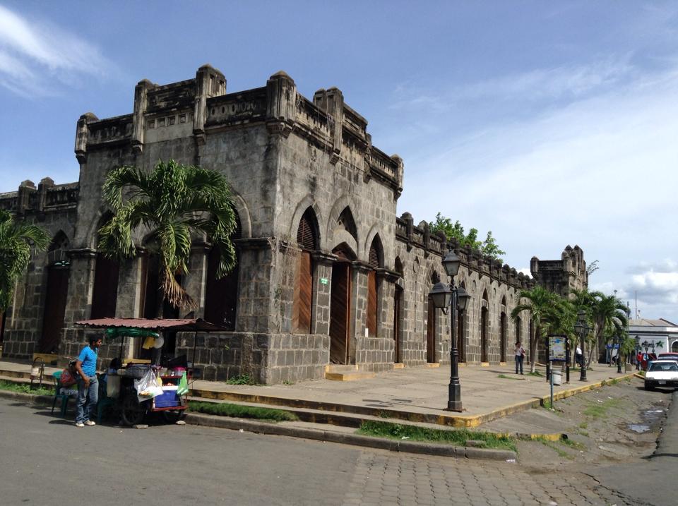 マサヤの民芸品店