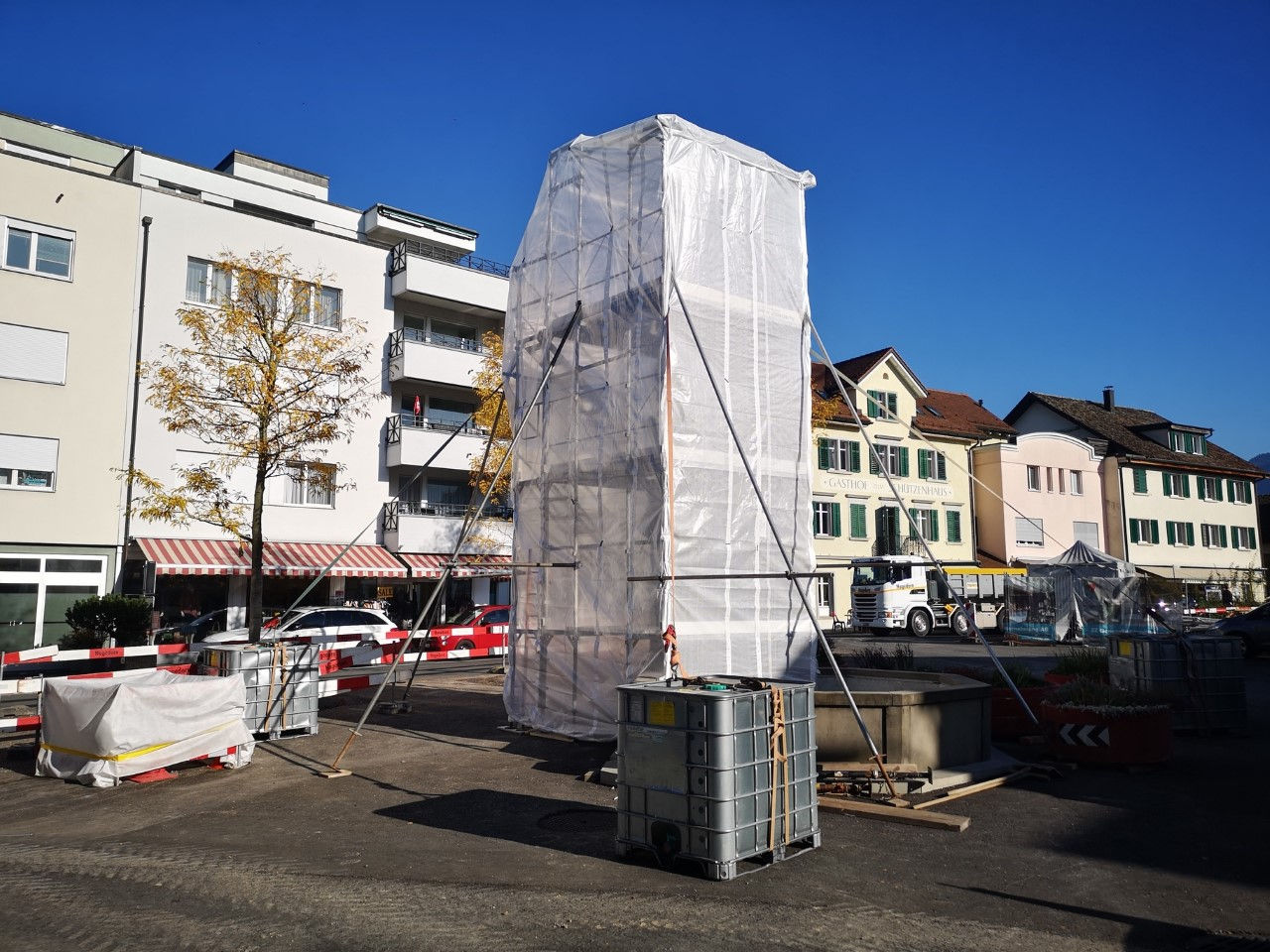 Dorfbrunnen Lachen _ Marienbrunnen 2