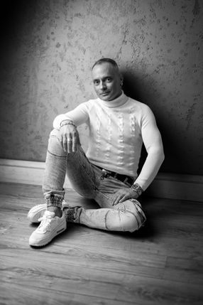 man portrait modern lighting Tilburg