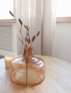 Dried Flowers In The Glass Vase_edited.j