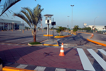 Pintura-do-estacionamento-do-Shopping-Grande-Rio