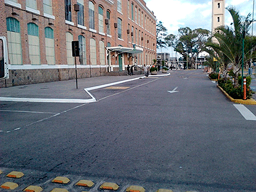 Sinalização-horizontal-no-Bangu-Shopping