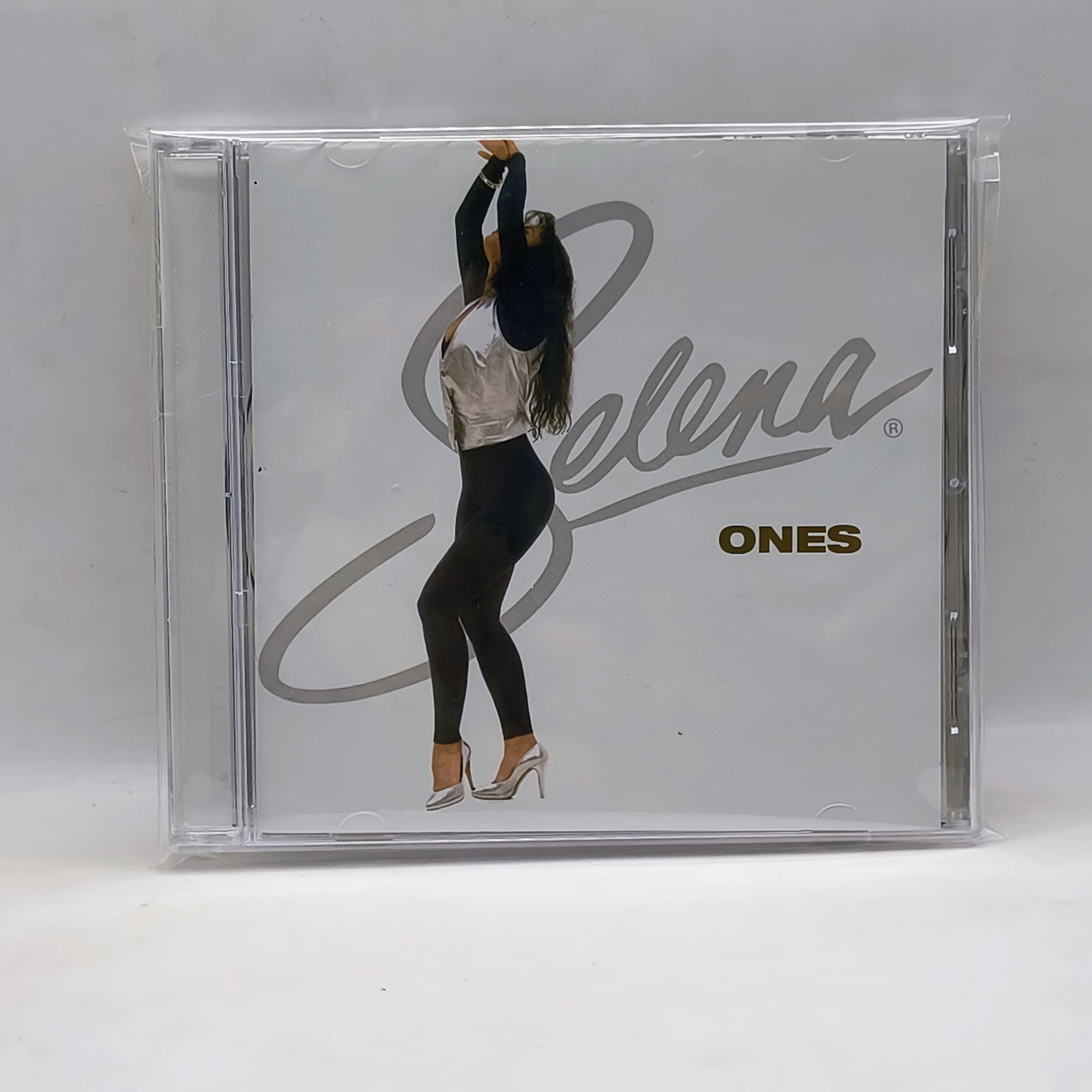 Selena - Ones
