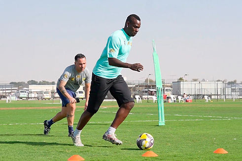 balotelli-smart-individual-goal-01.jpg