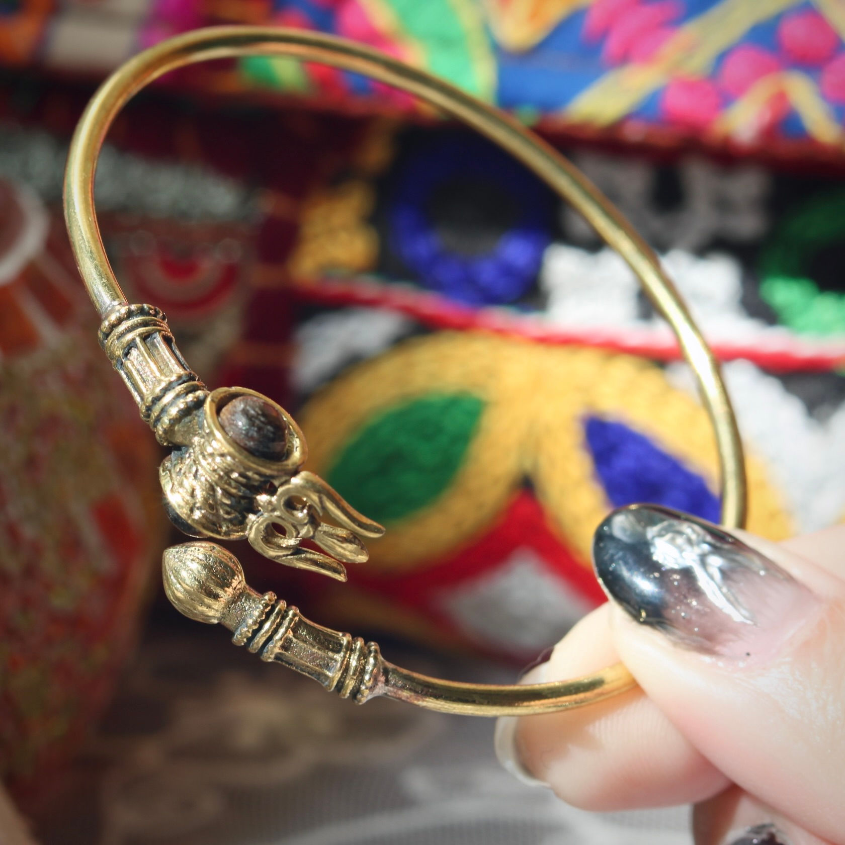 印度•民族手環｜三叉戟(虎眼石)