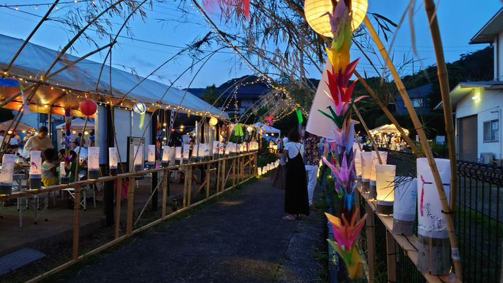 『お祭りうー特価』　金川寺　二十三世　活雲龍山大和尚　三十三回忌　香炉 お知らせ📢 本堂に提灯を出しました🏮 三光寺の盂蘭盆会は 8月23