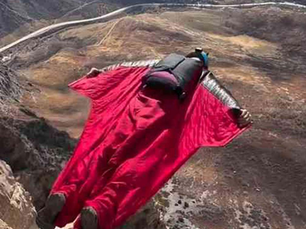 Wingsuit expert Brendan Weinstein was killed in a prohibited jump from South Africa’s Table Mountain. This in-depth report explores the fatal crash, eyewitness accounts, rescue efforts, and the legacy of one of the world’s top BASE jumpers Brendan Weinstein Was Killed in Table Mountain Wingsuit Crash: A Deep Dive into the Fatal Flight