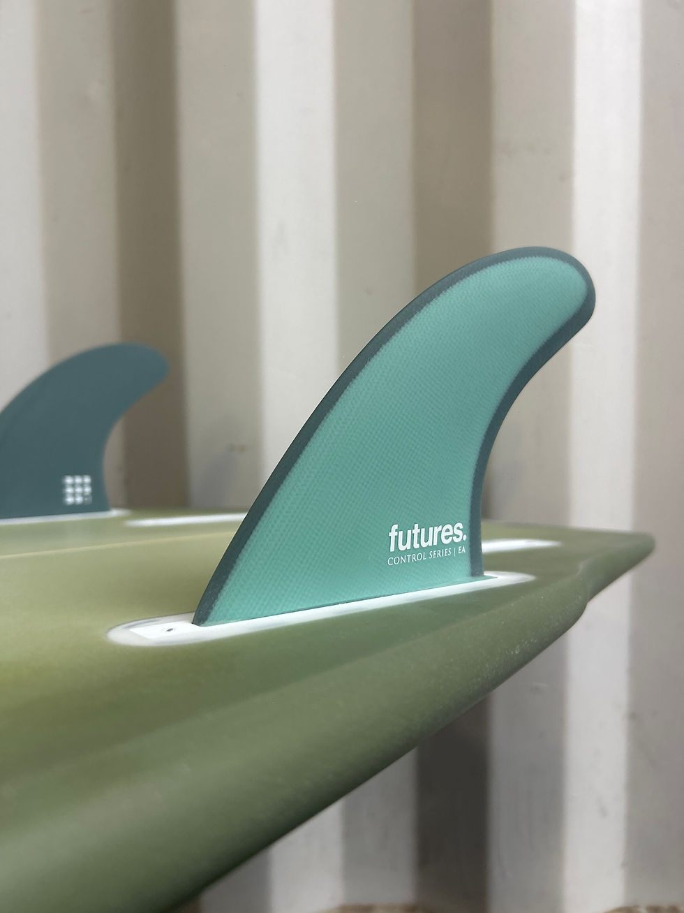 Miniatura: Quilha Surf EA Fiberglass Thruster Media Futures Fins Tri Eric Arakawa