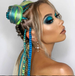 The "Ashlee Festival Queen" Style