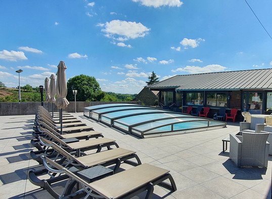 Piscine - Camping Moto Route 99 - Auvergne