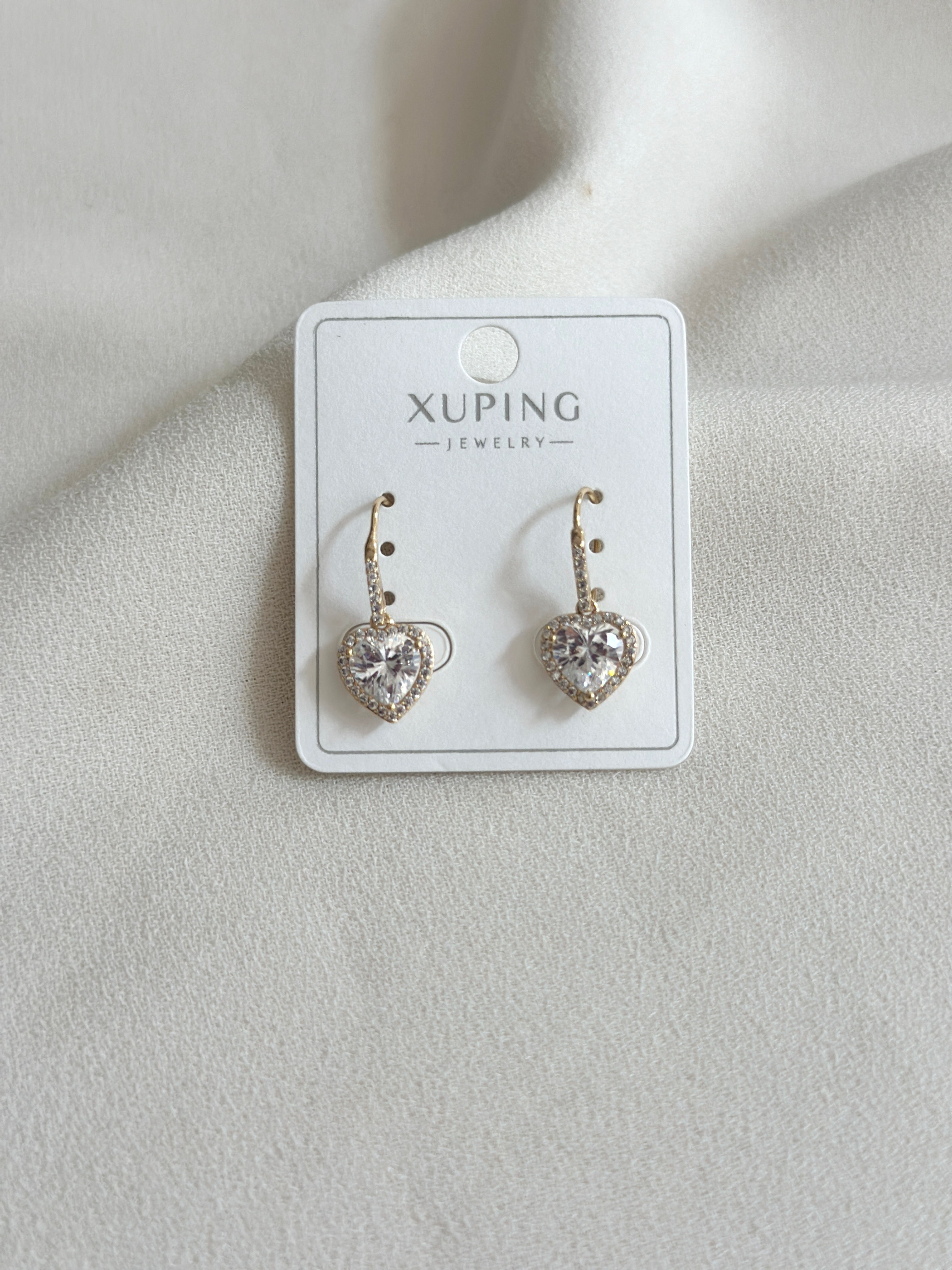 Bombeli Kalp Sallantılı Xuping Küpe