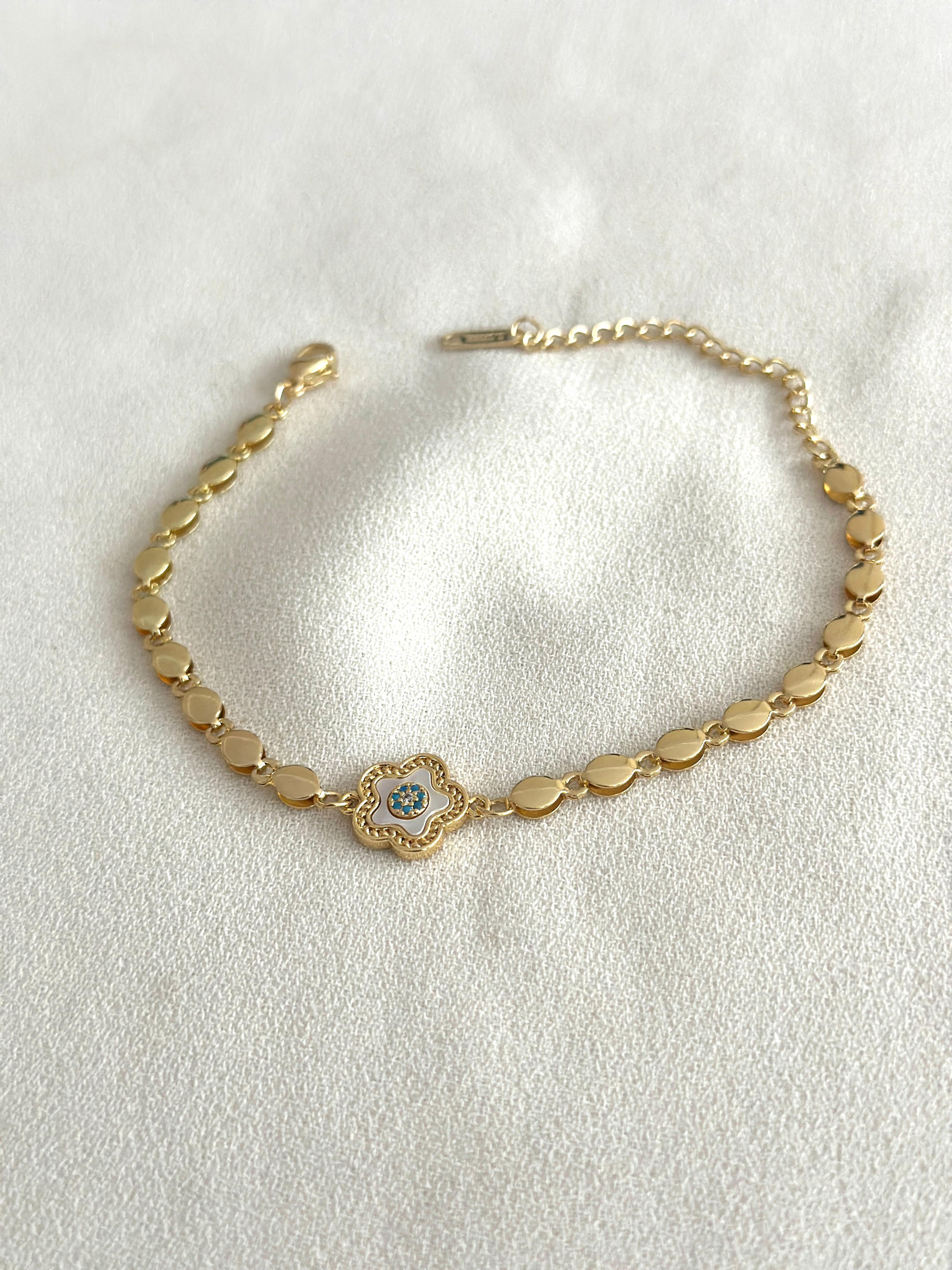 Çiçek Detay Arpa Çelik Bileklik 