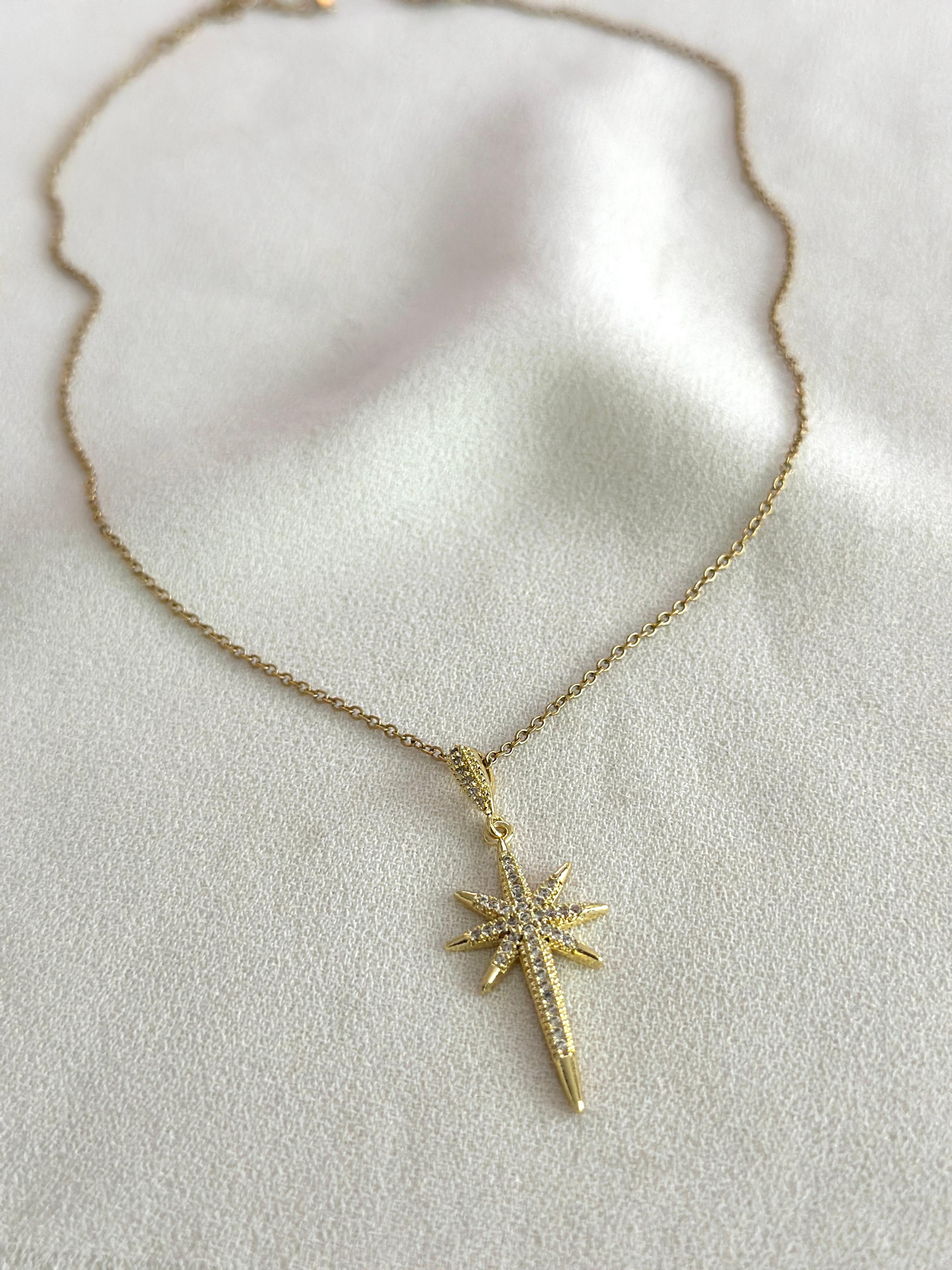 Kuzey Yıldız Detay Çelik Bileklik 