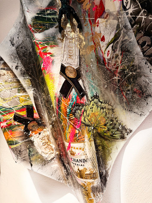 moet ice champagner gemalt auf Edelstahl, stahlkunst, buntes bild von anneweigert art, popart