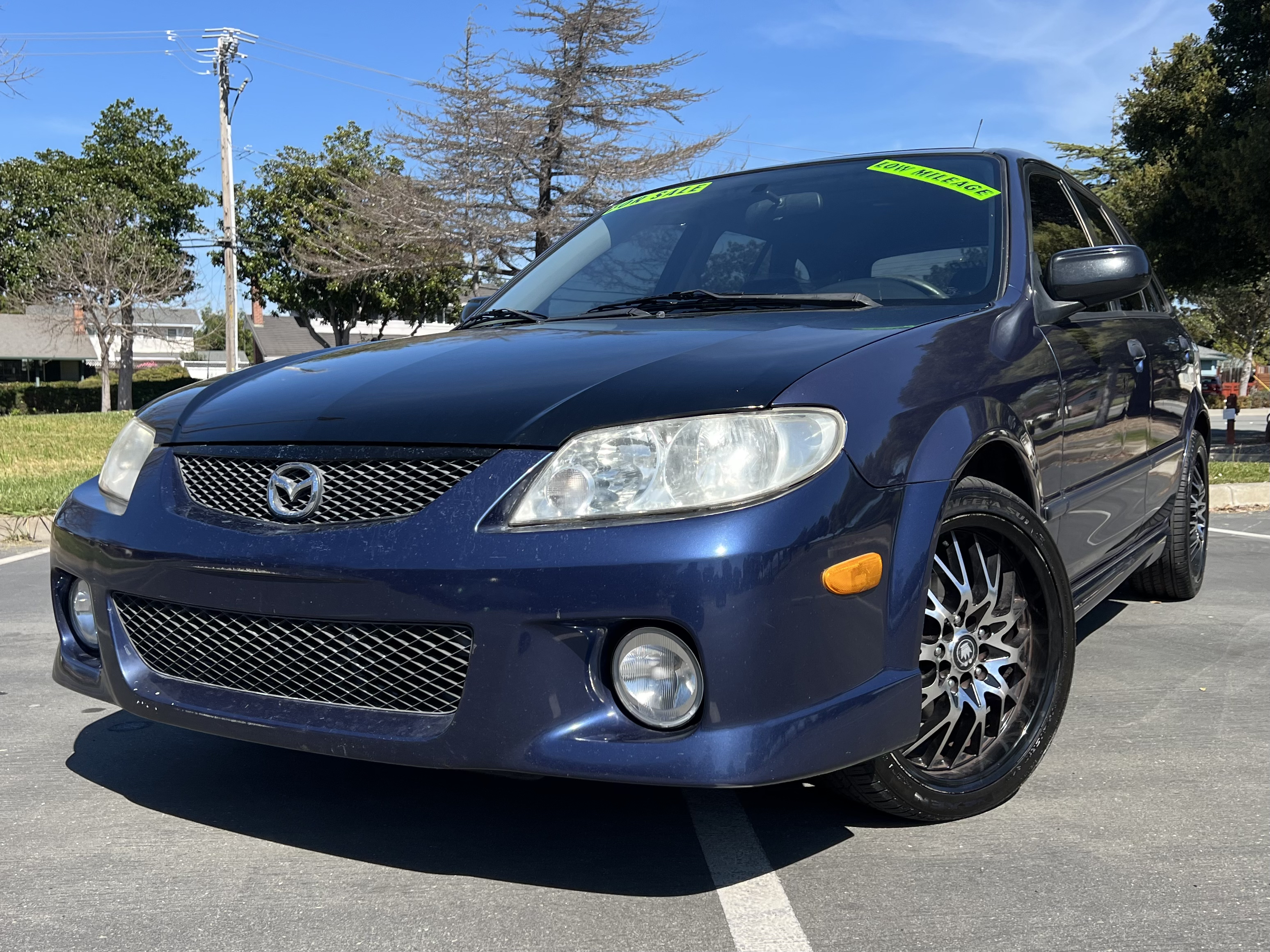 2002 Mazda Protege -'s photo