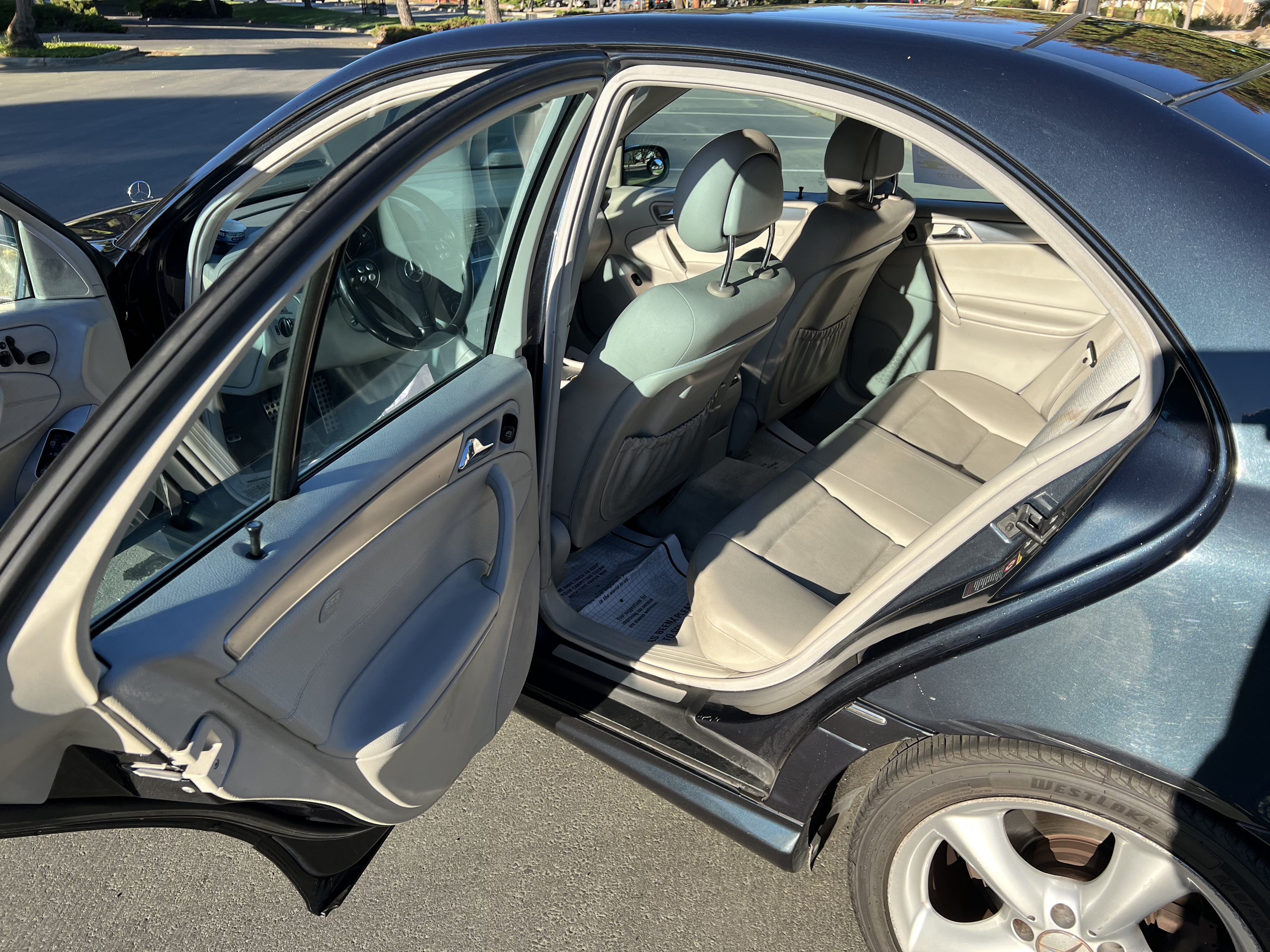 2005 Mercedes-Benz C-Class C230 Kompressor - Photo 9