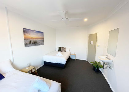 plantation-hotel-coffs-harbour-twin-double-room.jpeg
