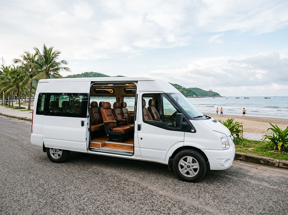 Thuê xe Limousine đi Cửa Lò 3 ngày 2 đêm cho 10 người: Nên chọn 11 hay 16 chỗ?