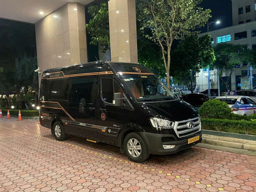 Review Thực Tế Solati Limousine 12 Chỗ: Đẳng Cấp Ghế Massage Và Khoang Hành Lý Vượt Trội