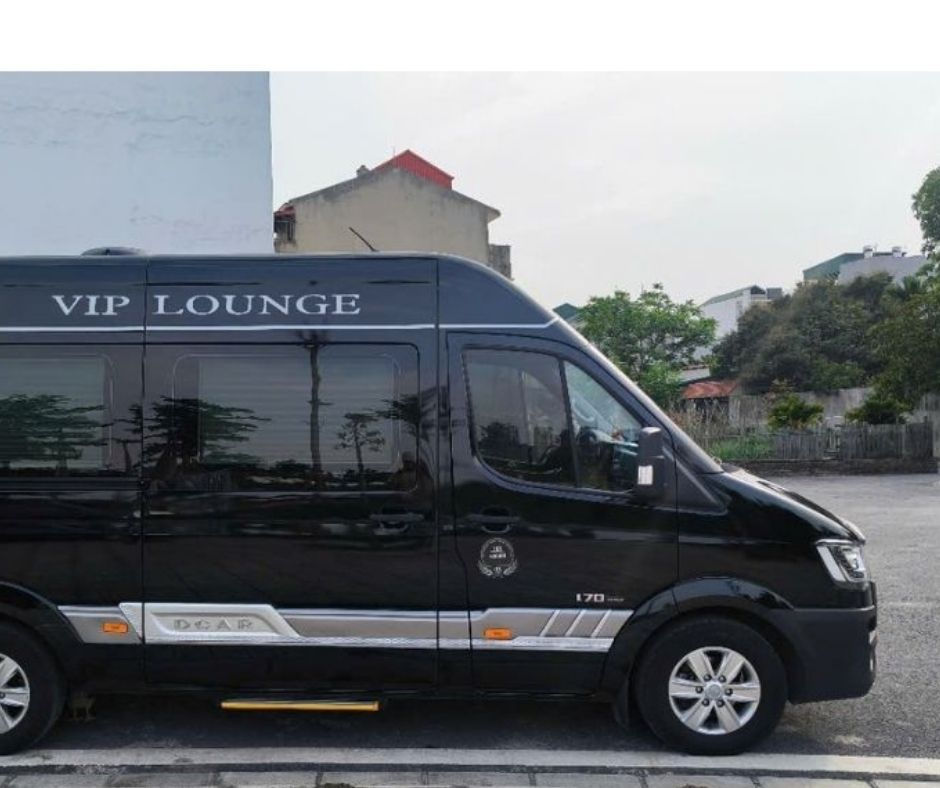 Thuê xe Limousine 11 chỗ 1 ngày