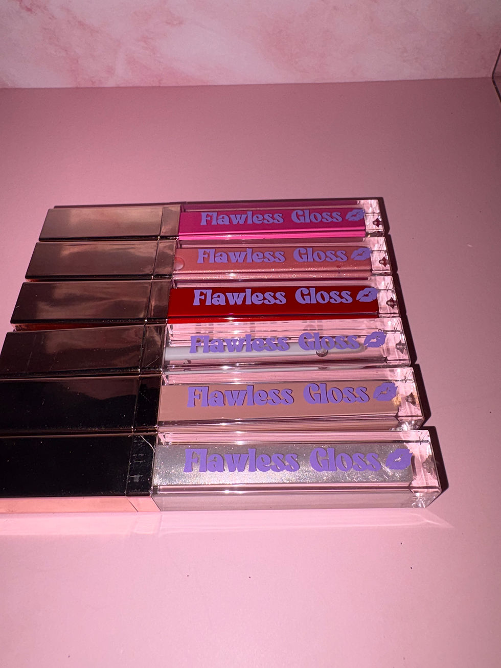 Thumbnail: Joy Flawless Gloss ( Barbie Pink )