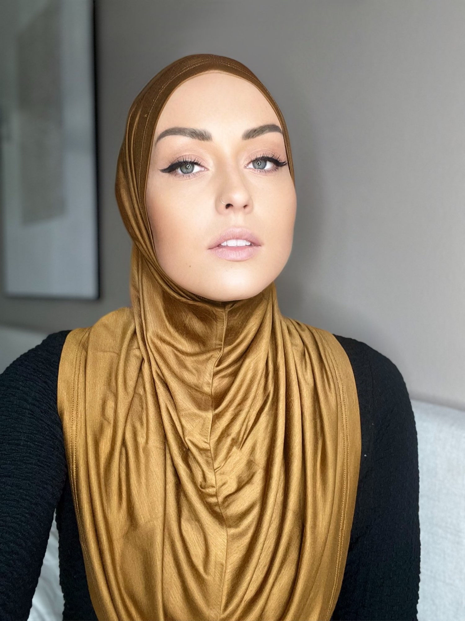 KORT KHIMAR M. AMTA - HAZELNUT