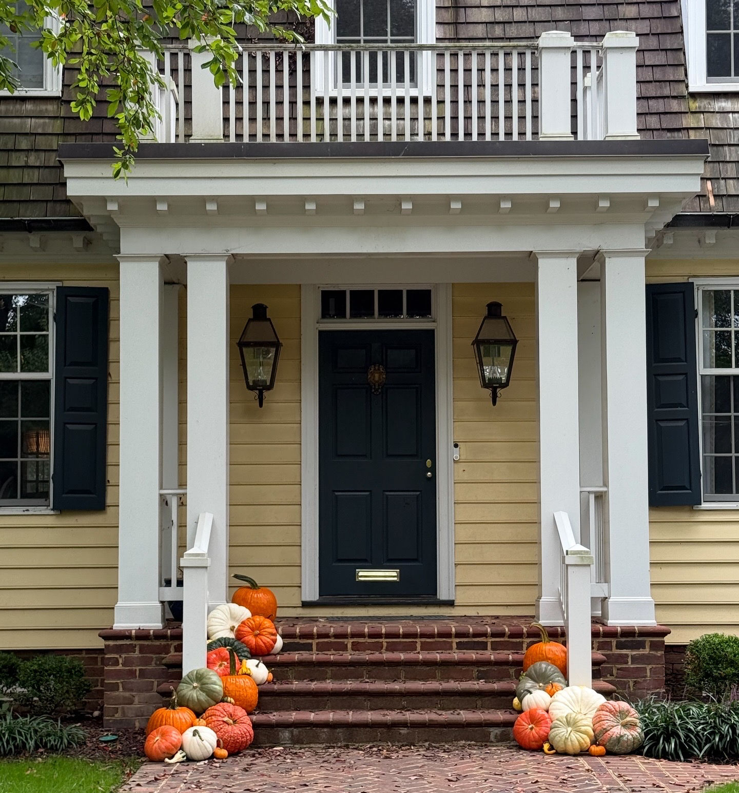 Chevy Chase porch pumpkins